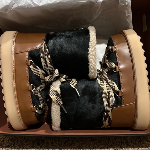 Coach genuine calf hair boots - Picture 1 of 7